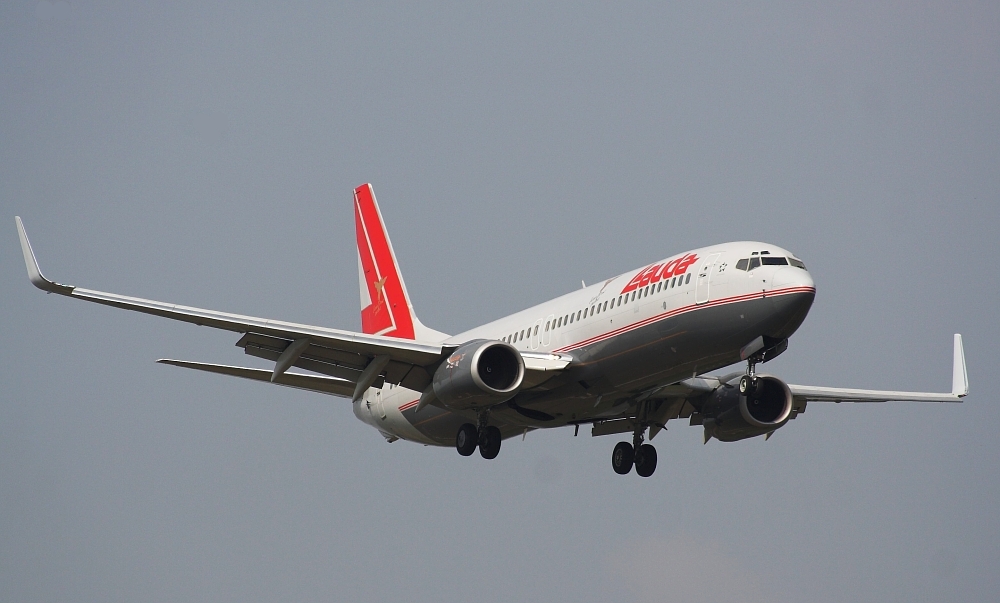 OE-LN    B737.jpg